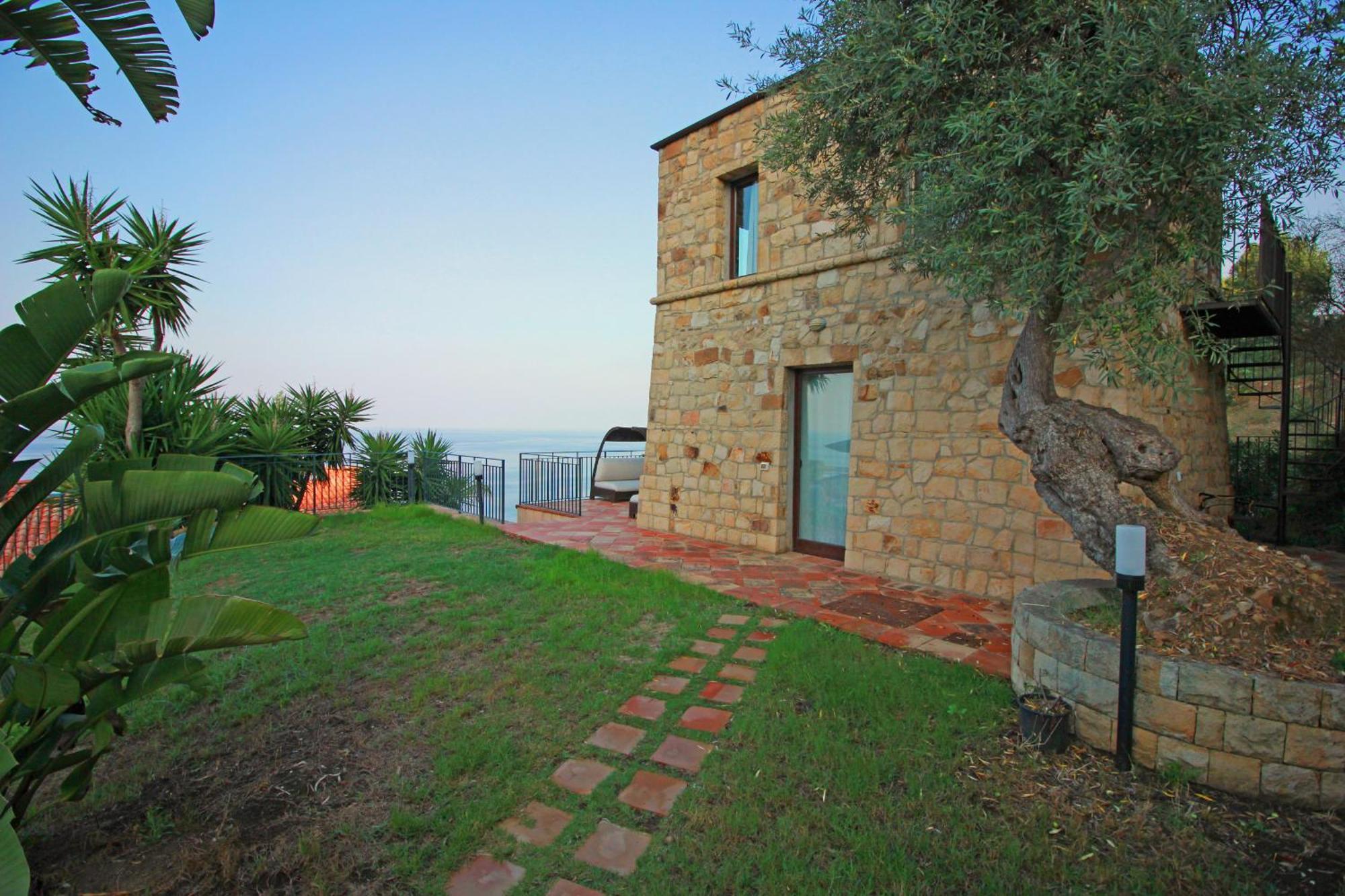 La Torre Di Magara By Wonderful Italy Lägenhet Cefalù Exteriör bild